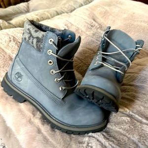 Heather blue discontinued Ladies Timberland - BUNDLE FOR 2